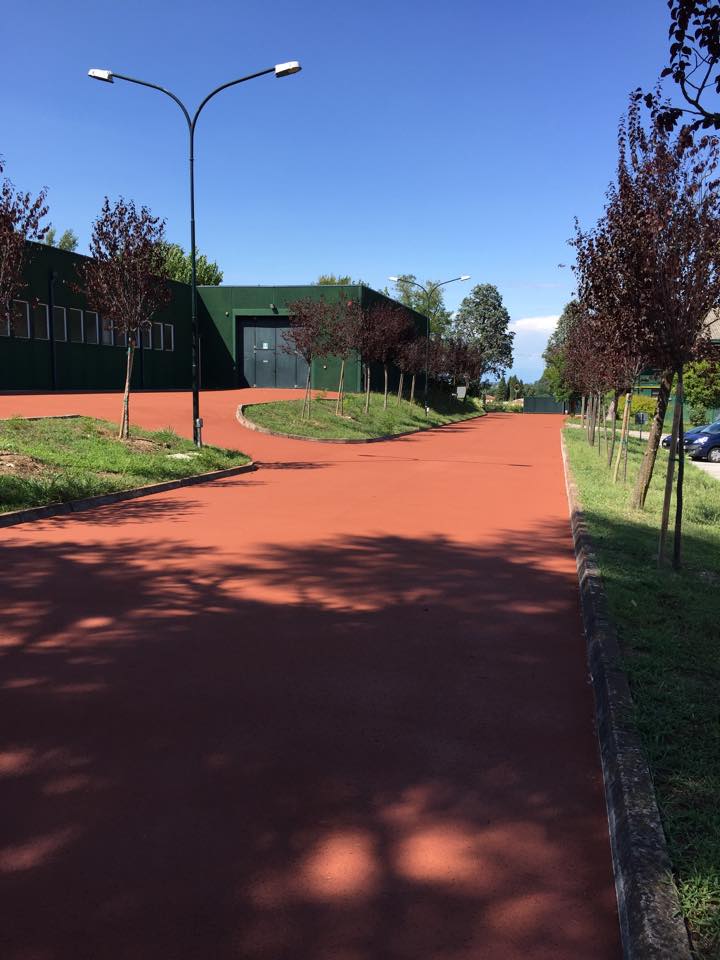 Цветное окрасочное покрытие для асфальта AsphaltColor100 Цветное окрасочное покрытие для асфальта AsphaltColor100