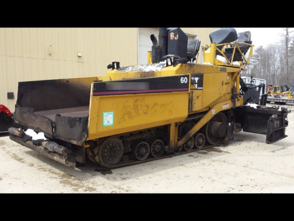 Асфальтоукладчик Cat 655 Track Paver