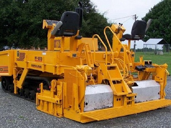 Асфальтоукладчик Blaw Knox PF 5510 Track Paver